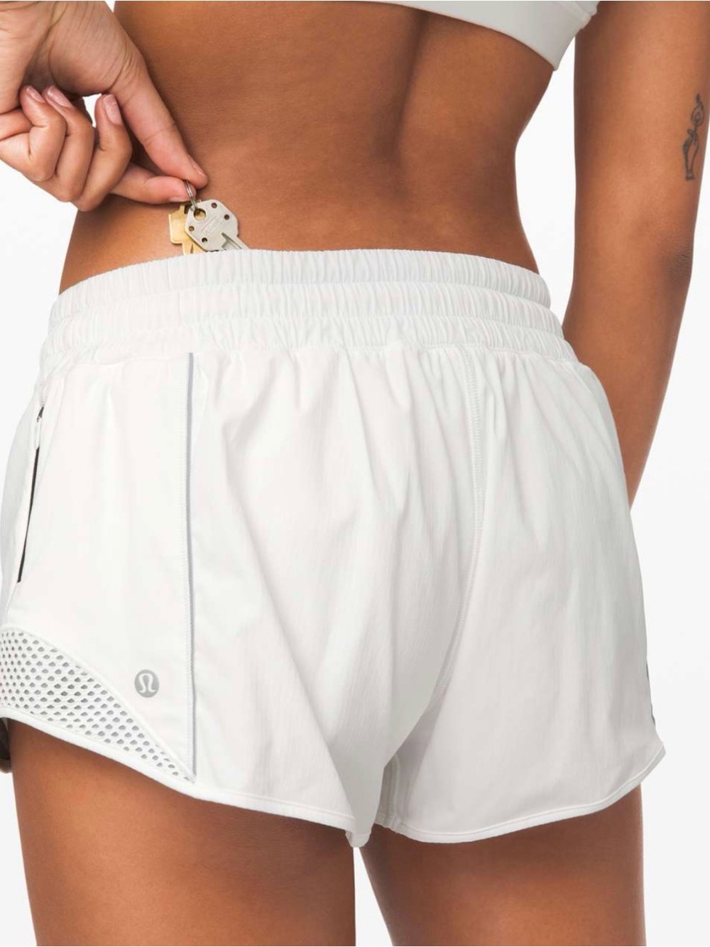 lululemon Hotty Hot Short Reflective 2.5โ NWOT - Picture 2 of 9